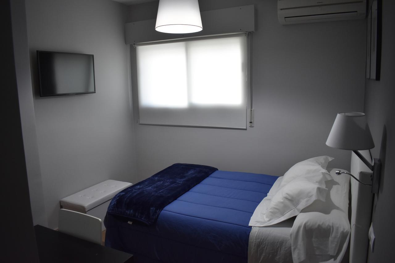 Hostal El Rocio Paracuellos de Jarama Luaran gambar